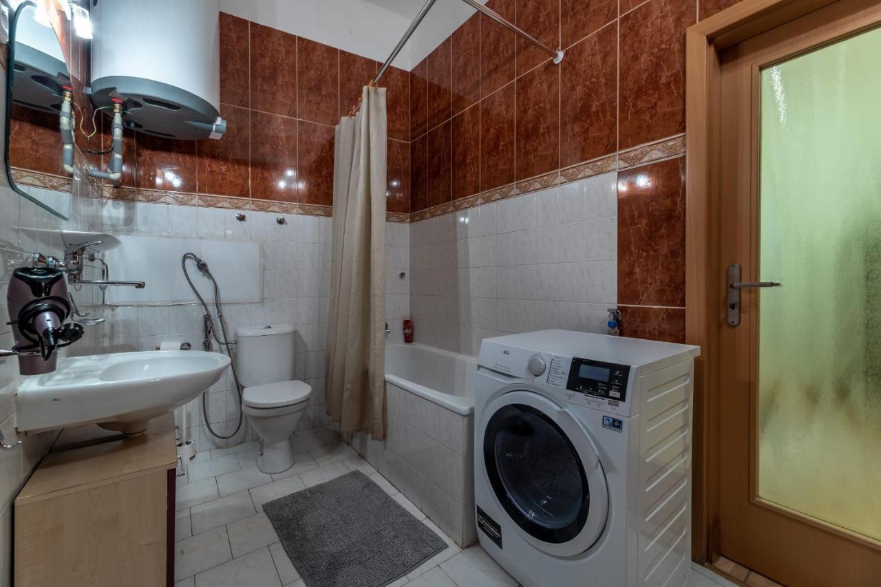 Spacious 3 Bedroom Apartment In The Heart Of Praga Exterior foto